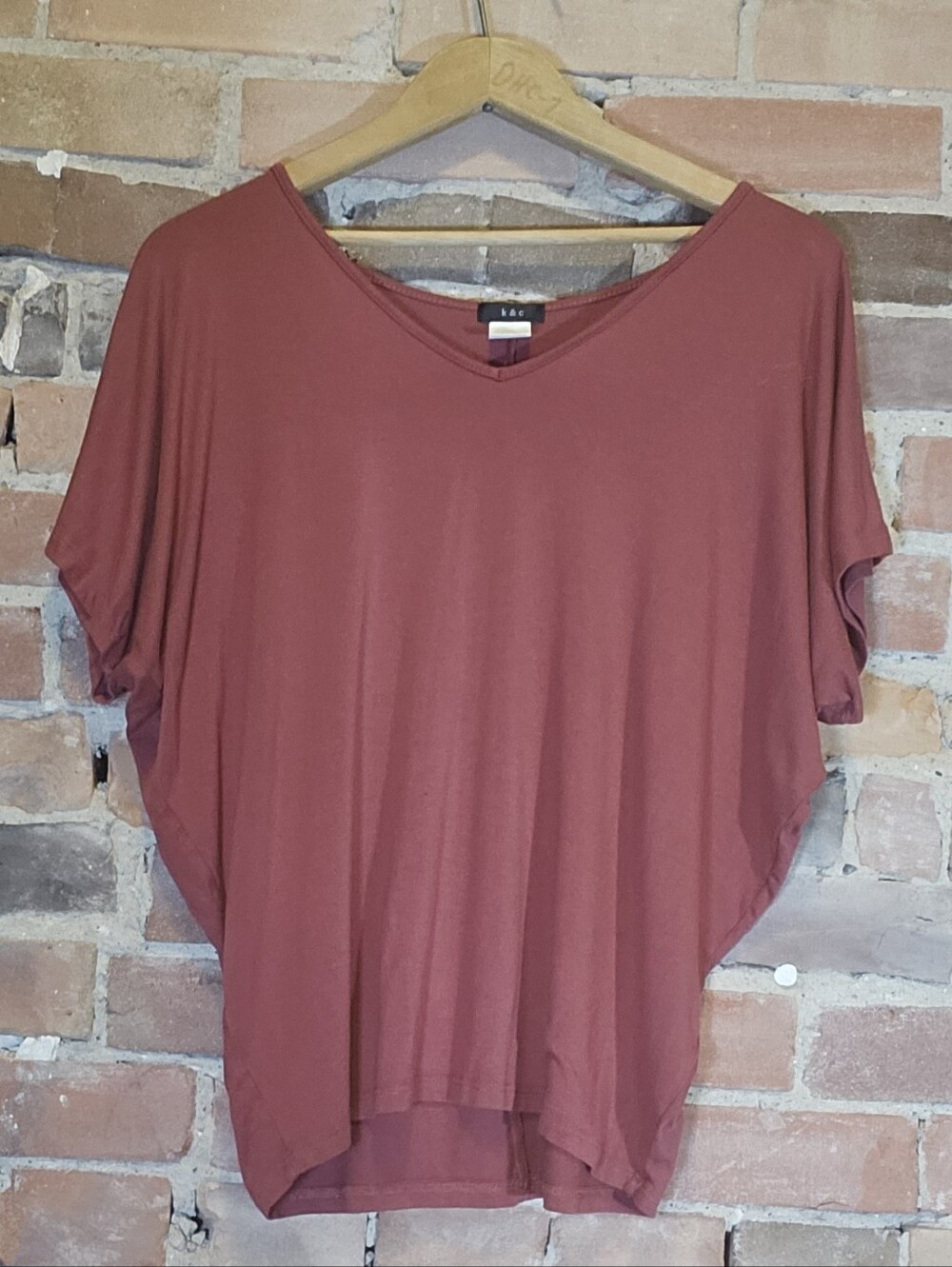 k&c Batwing/Dolman Top — Rust, Medium